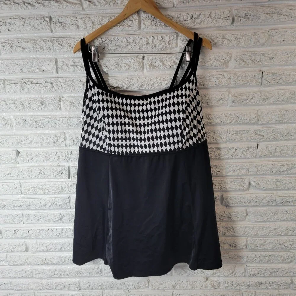 Inches Away Women 24W Plus Size Swimsuit Black Geometric One Piece Skirt GEO21E